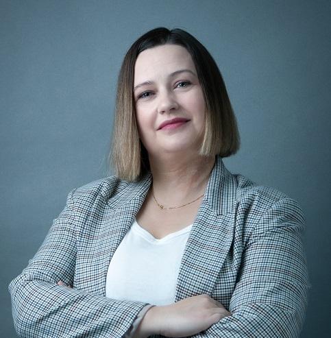 Dr. Iryna Peshenko